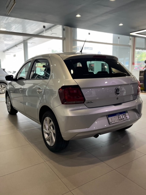 volkswagen gol 1.6 16v msi totalflex 4p automatico flex 20211