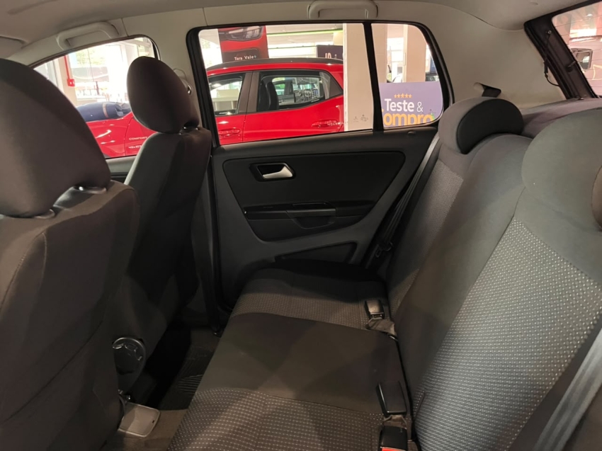 volkswagen fox 1.6 msi total flex connect 4p manual 9.9 20195