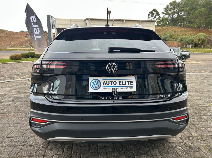 volkswagen nivus 1.0 200 tsi total flex highline automatico 5p 2023