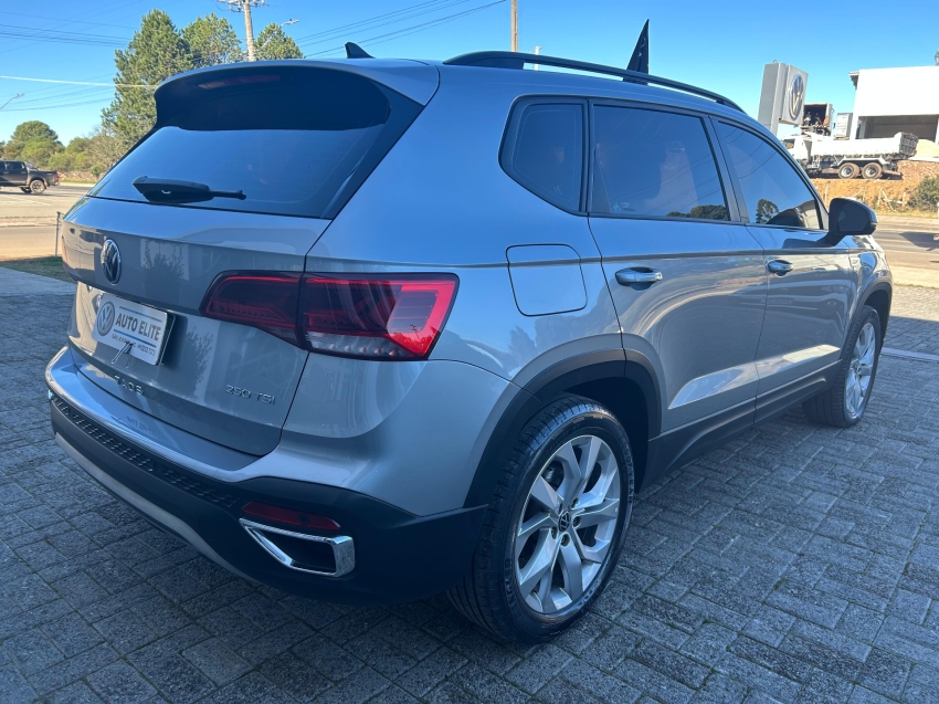 volkswagen taos 1.4 250 tsi total flex comfortline automatico 5p 2022
