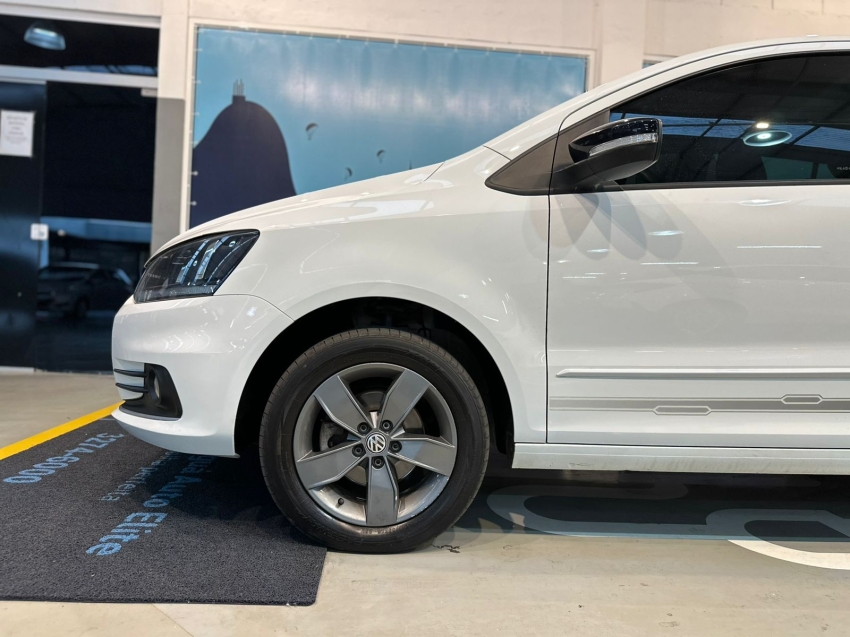volkswagen fox 1.6 msi total flex connect 4p manual 2019