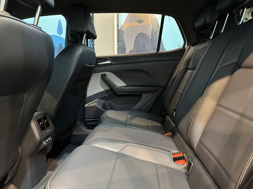 volkswagen t-cross 1.4 250 tsi total flex highline automatico 5p 2024
