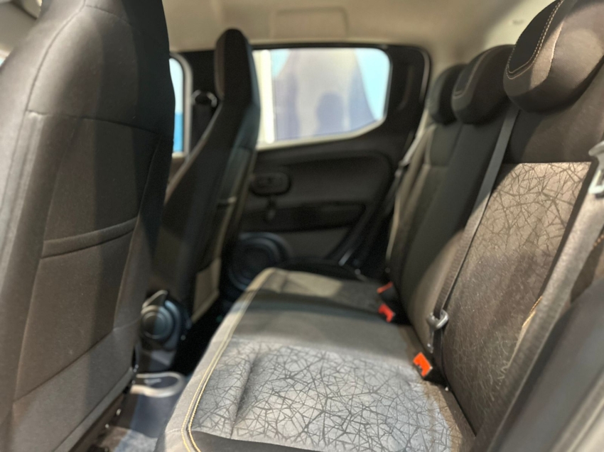 fiat mobi 1.0 evo flex trekking manual 4p 2025