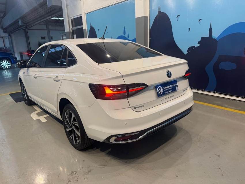 volkswagen virtus 1.0 200 tsi highline automatico flex 4p 2024