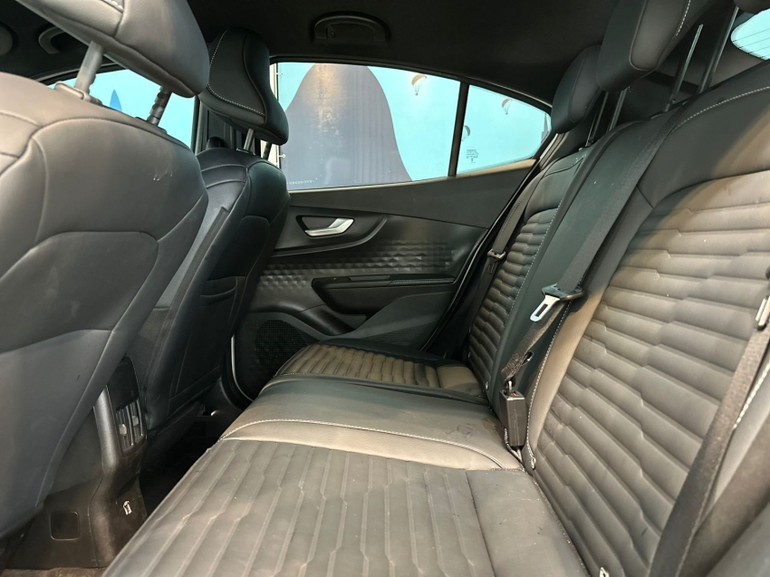 fiat fastback 1.0 turbo 200 flex impetus cvt 4p automatico 2025