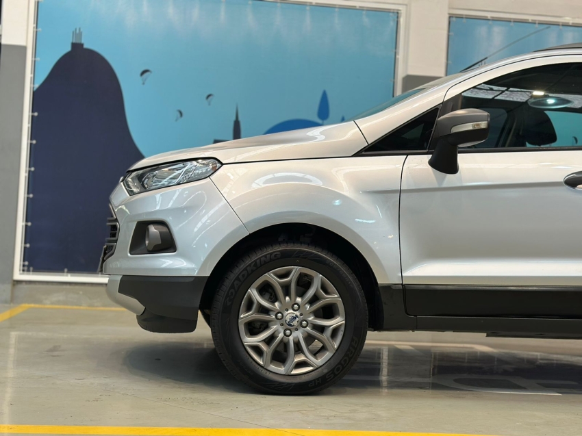 ford ecosport 1.6 freestyle 16v flex 4p manual 2015
