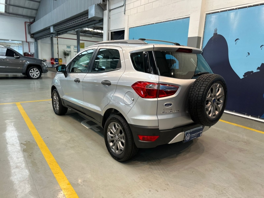 ford ecosport 1.6 freestyle 16v flex 4p manual 2015