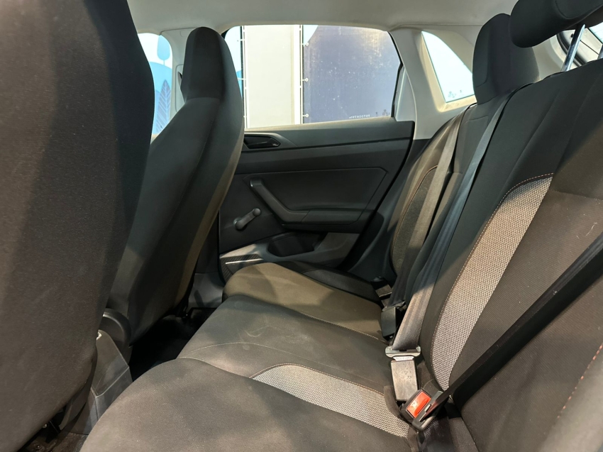 volkswagen polo 1.0 mpi track manual flex 4p automatico 2025