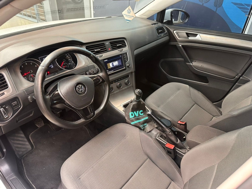 volkswagen golf 1.0 tsi comfortline 12v total flex 4p manual 20179