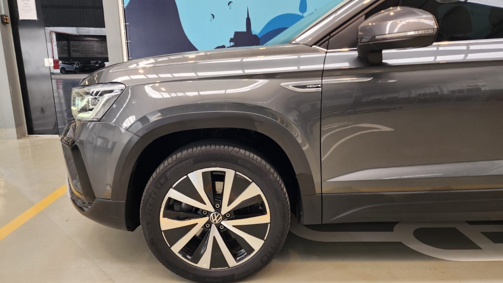 volkswagen taos 1.4 250 tsi total flex highline automatico 4p 20232