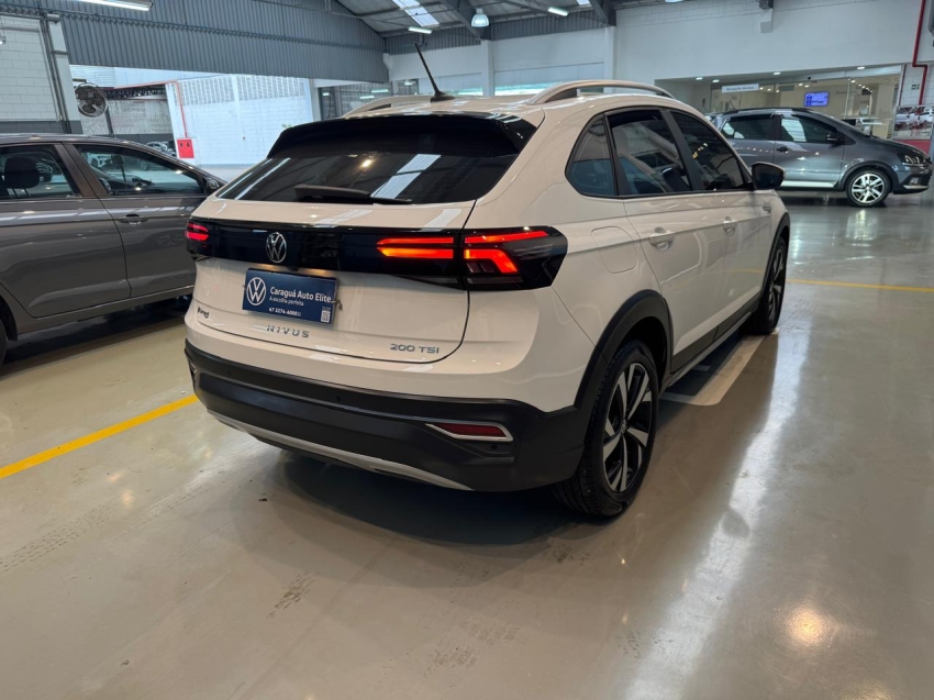 volkswagen nivus 1.0 200 tsi total flex highline automatico 4p 20226