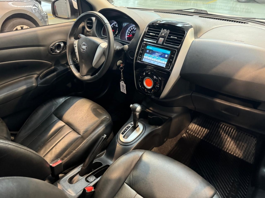 nissan versa 1.6 16v flex sl 4p xtronic automatico 20189