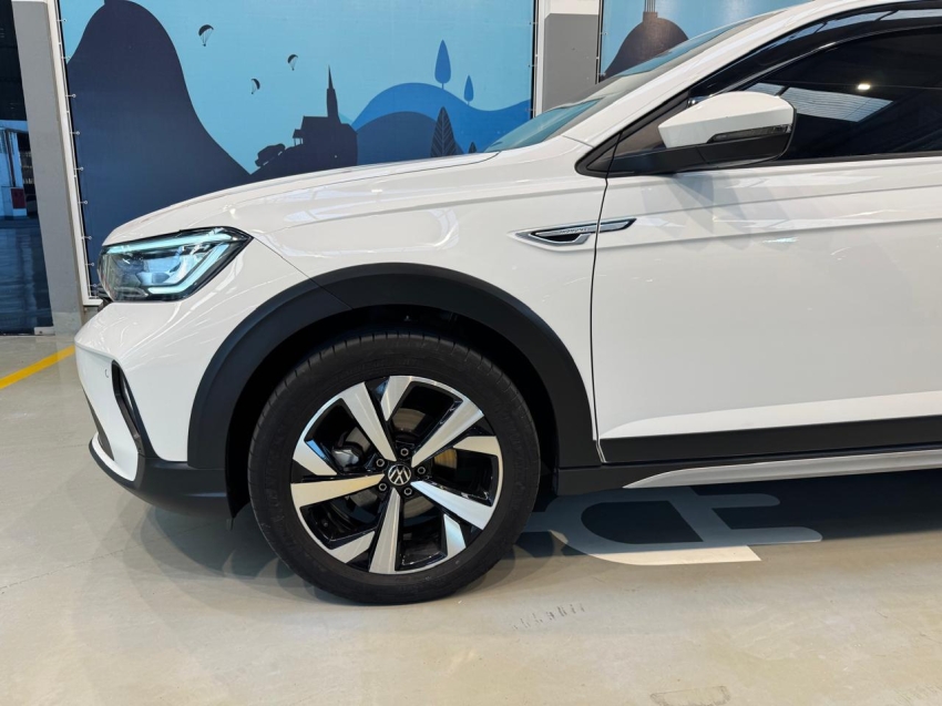 volkswagen nivus 1.0 200 tsi total flex highline automatico 4p 20224