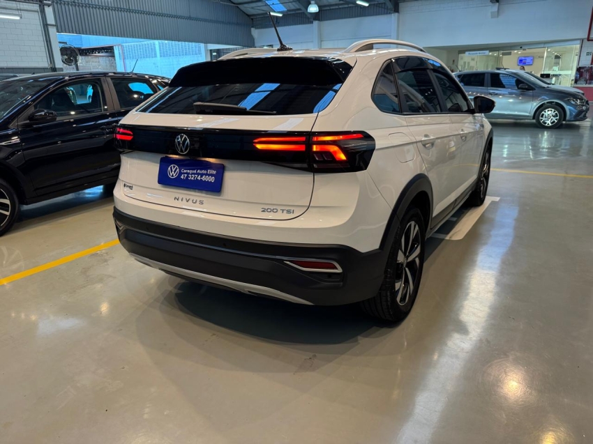volkswagen nivus 1.0 200 tsi total flex highline automatico 4p 20225