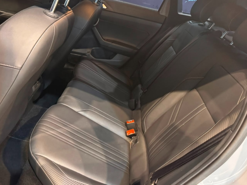 volkswagen nivus 1.0 200 tsi total flex highline automatico 4p 20269