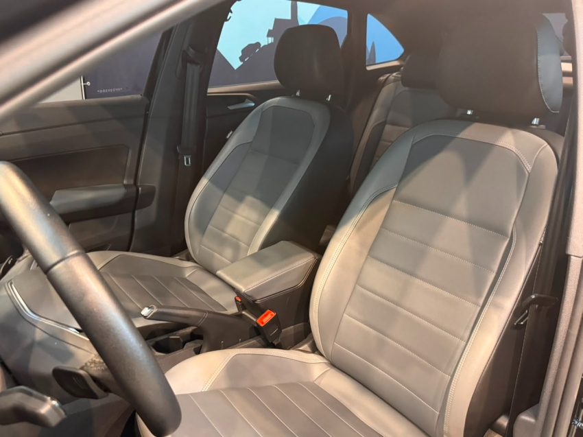 volkswagen nivus 1.0 200 tsi total flex highline automatico 4p 202410