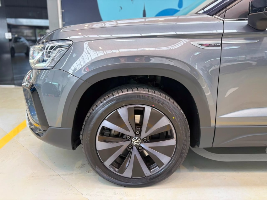 volkswagen taos 1.4 250 tsi total flex highline automatico 4p 20222