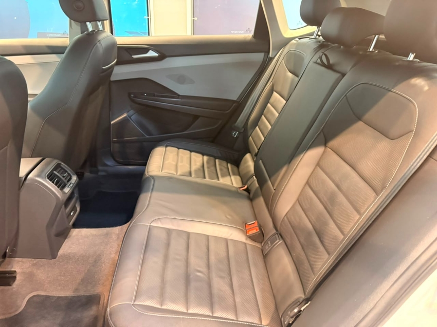 volkswagen taos 1.4 250 tsi total flex comfortline automatico 4p 202211