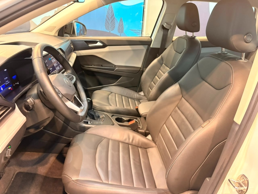 volkswagen taos 1.4 250 tsi total flex comfortline automatico 4p 202210