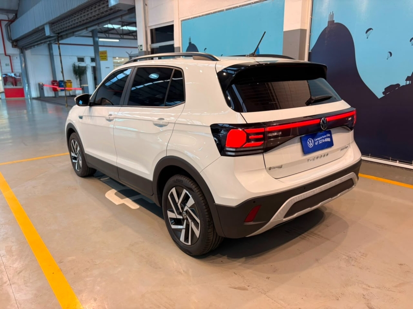 volkswagen t-cross 1.0 200 tsi total flex comfortline automatico 4p 20254
