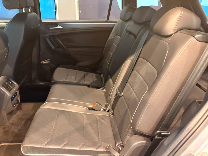volkswagen tiguan 2.0 300 tsi gasolina allspace r-line automatico flex 4p 202411