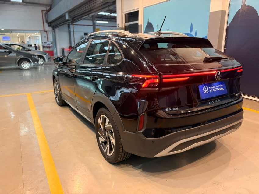 volkswagen nivus 1.0 200 tsi total flex highline automatico 4p 20254
