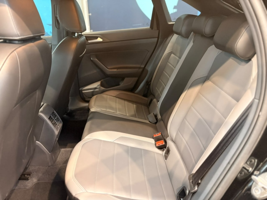 volkswagen nivus 1.0 200 tsi total flex highline automatico 4p 202311
