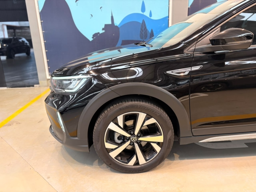 volkswagen nivus 1.0 200 tsi total flex highline automatico 4p 20233
