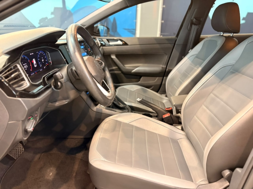 volkswagen nivus 1.0 200 tsi total flex highline automatico 4p 202310