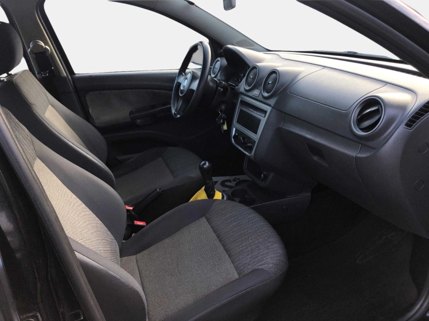 volkswagen gol 1.0 mi 8v flex 2p manual g.iv 4p 2013