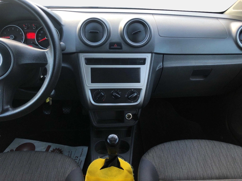 volkswagen gol 1.0 mi 8v flex 2p manual g.iv 4p 2013