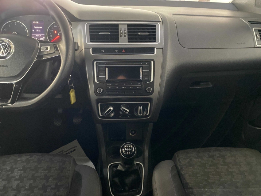 volkswagen fox 1.0 mpi track 12v flex 4p manual 2017