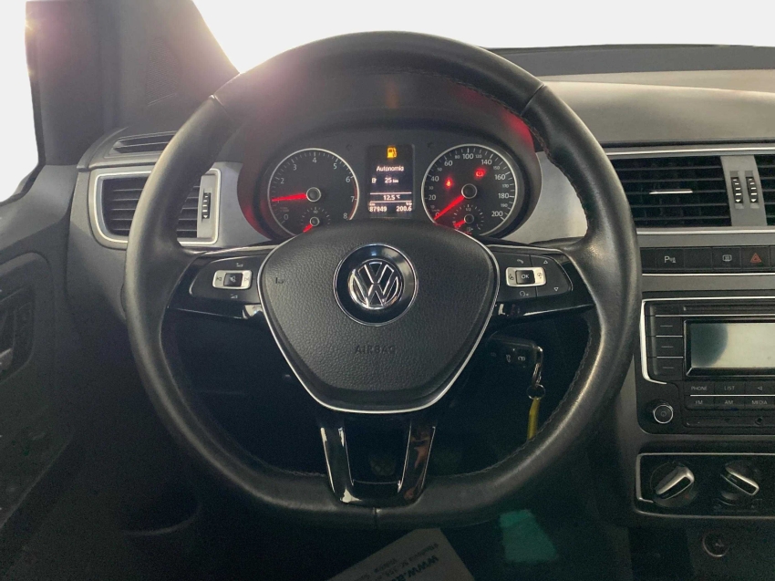 volkswagen fox 1.0 mpi track 12v flex 4p manual 2017