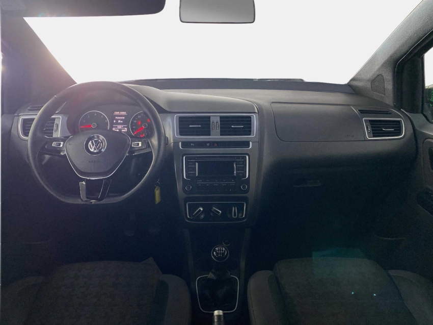 volkswagen fox 1.0 mpi track 12v flex 4p manual 2017