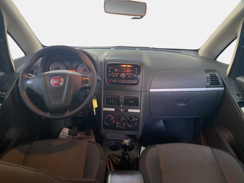 fiat idea 1.4 mpi attractive 8v flex 4p manual automatico 2013