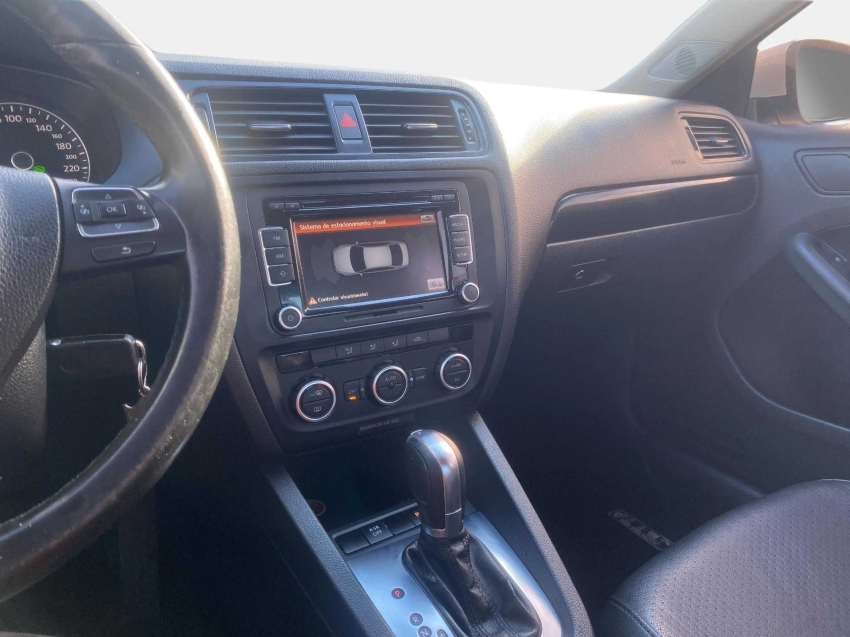 volkswagen jetta 2.0 comfortline flex 4p manual automatico 2013