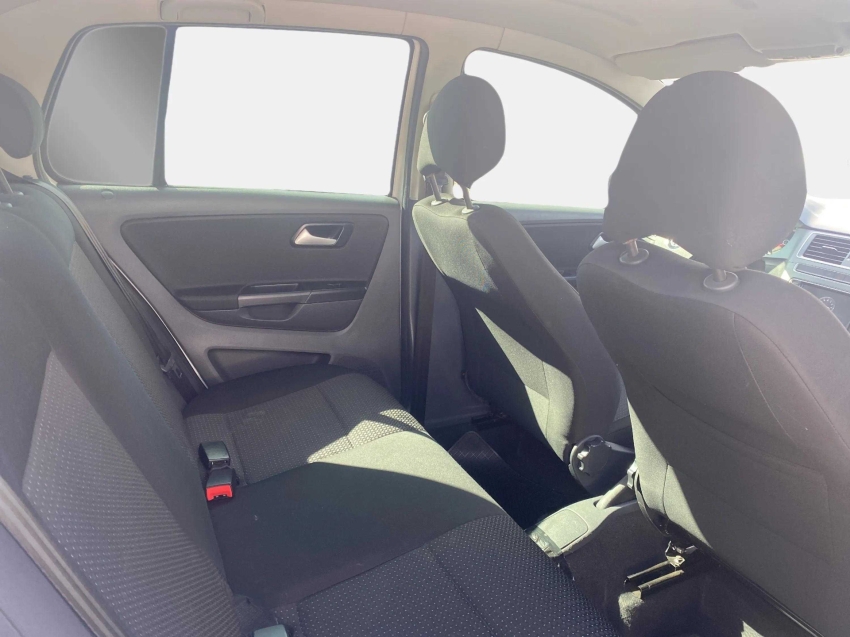 volkswagen fox 1.6 msi total flex connect 4p manual 2018