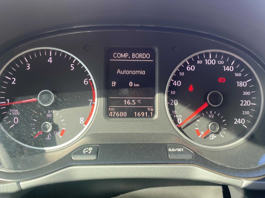 volkswagen fox 1.6 msi total flex connect 4p manual 2018