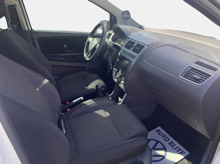 volkswagen fox 1.6 msi total flex connect 4p manual 2018