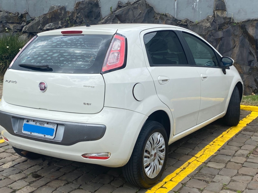 fiat punto 1.6 essence 16v flex 4p automatizado semiautomatico 20152 fiat punto 1.6 essence 16v flex 4p automatizado semiautomatico 20152