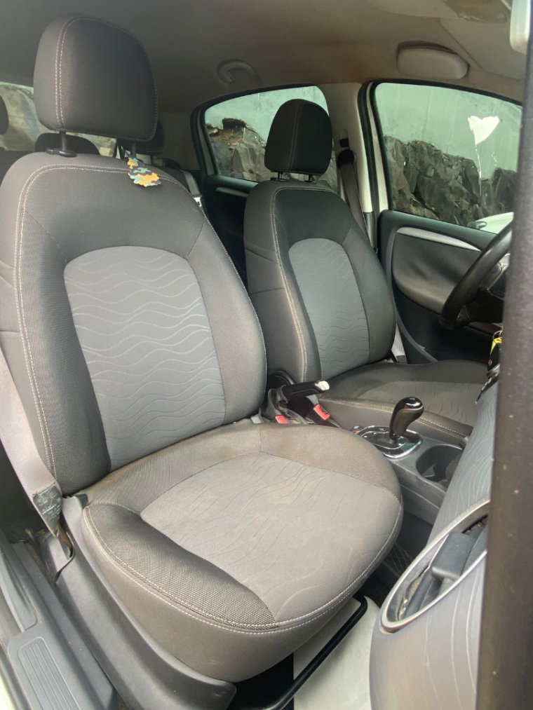 fiat punto 1.6 essence 16v flex 4p automatizado semiautomatico 20159 fiat punto 1.6 essence 16v flex 4p automatizado semiautomatico 20159