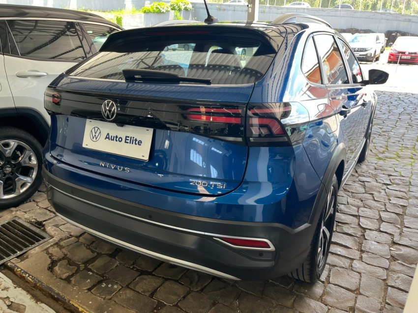 volkswagen nivus 1.0 200 tsi total flex highline automatico 4p 20243