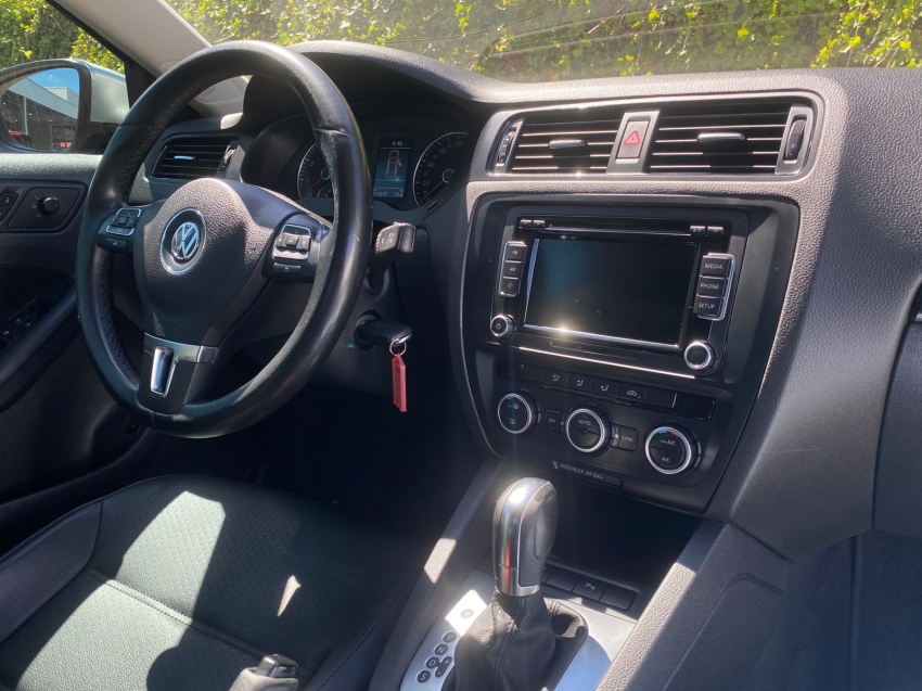 volkswagen jetta 2.0 comfortline flex 4p manual automatico 201418