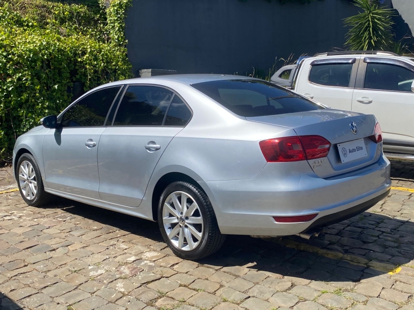 volkswagen jetta 2.0 comfortline flex 4p manual automatico 201414