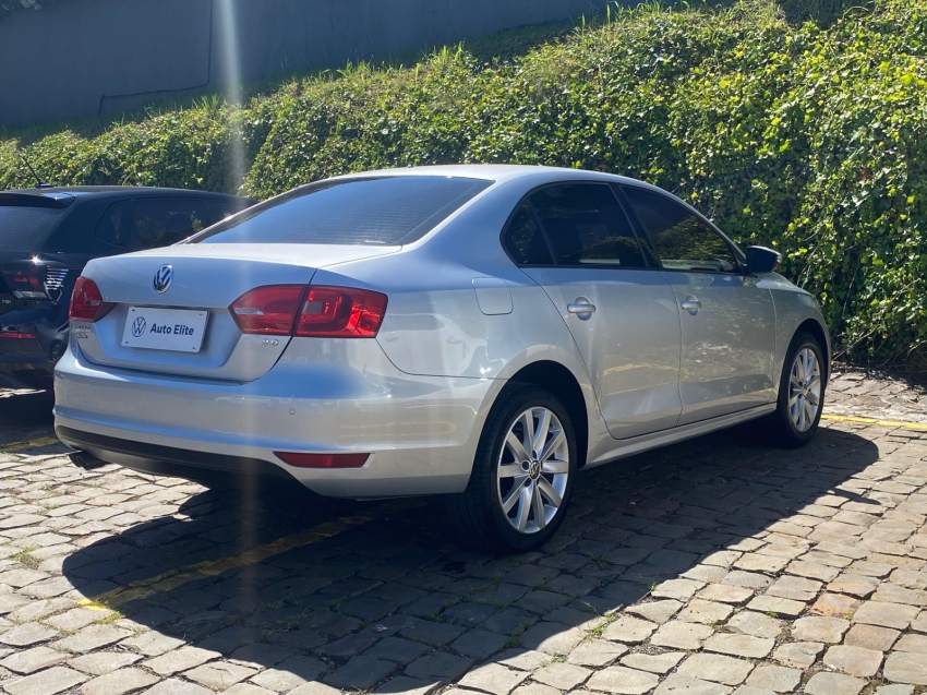volkswagen jetta 2.0 comfortline flex 4p manual automatico 201412