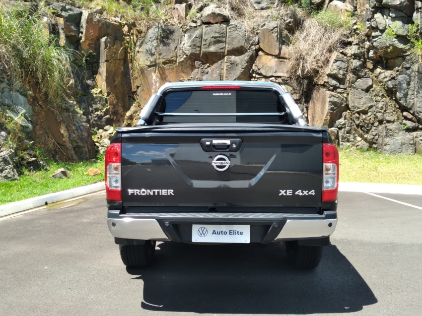 nissan frontier 2.3 16v turbo diesel xe cd 4x4 automatico gasolina 4p semiautomatico 202012