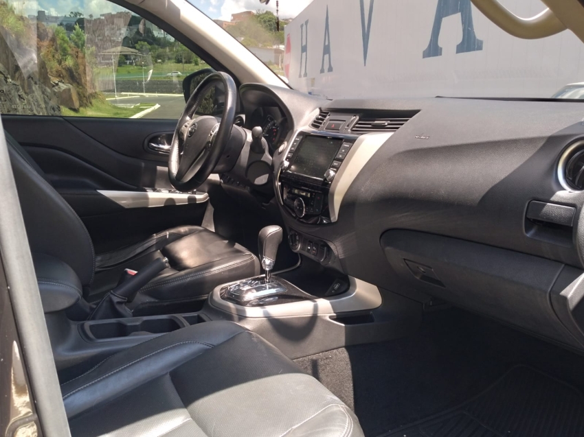 nissan frontier 2.3 16v turbo diesel xe cd 4x4 automatico gasolina 4p semiautomatico 20206