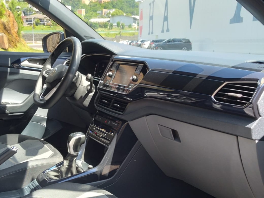 volkswagen t-cross 1.0 200 tsi total flex comfortline automatico 4p 202414