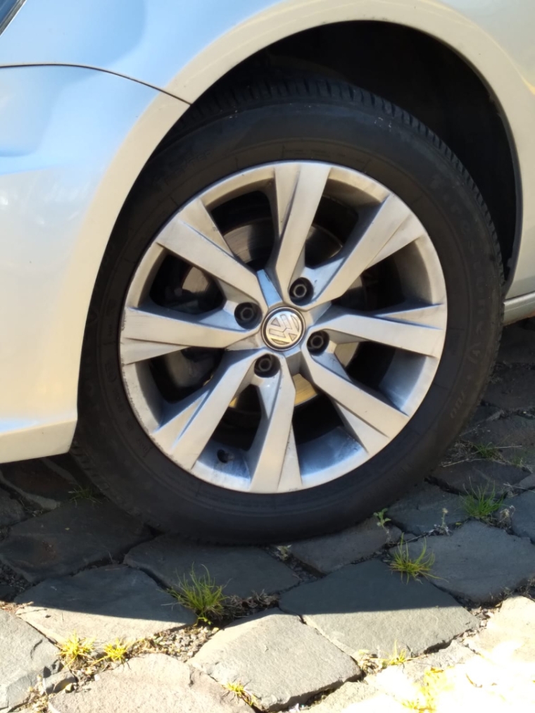 volkswagen gol 1.0 12v mpi totalflex comfortline 4p manual flex 20174