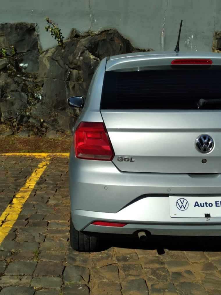 volkswagen gol 1.0 12v mpi totalflex comfortline 4p manual flex 201714